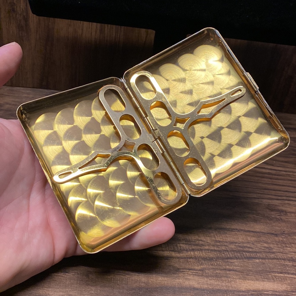Vintage Made in USA Elgin American Dual Sided Cigarette Holder/ Case “Ruth”!
